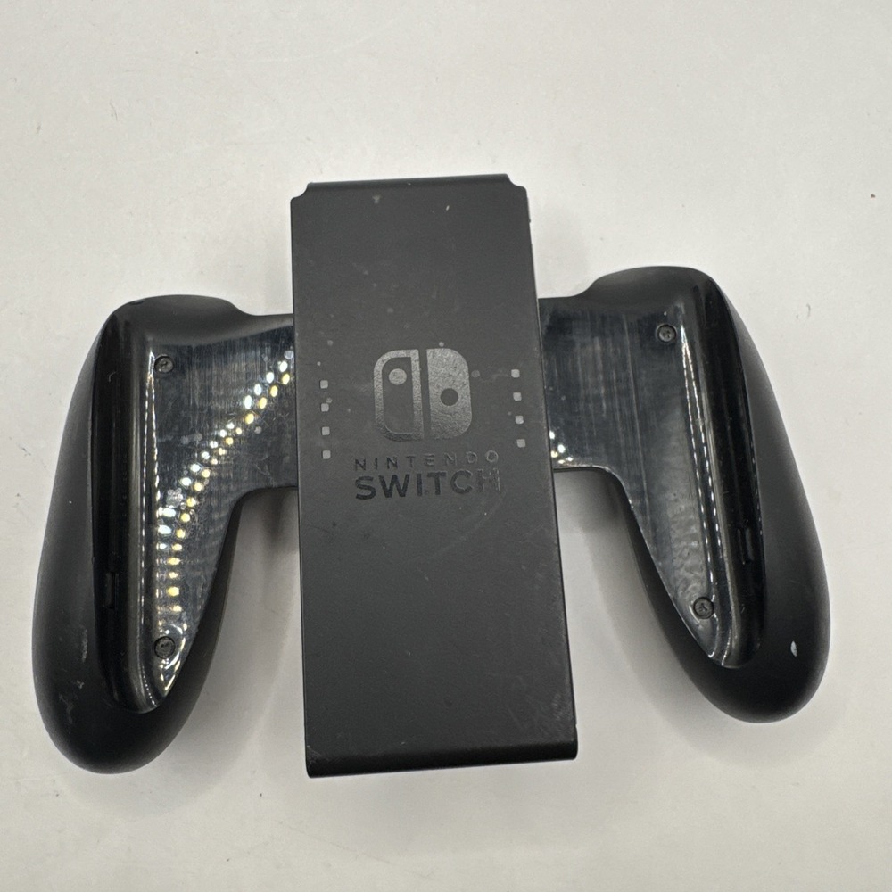 USED NINTENDO HAC-011 JOY-CON GRIP POWERA CONTROLLER ACCESSORY (QUI004584)